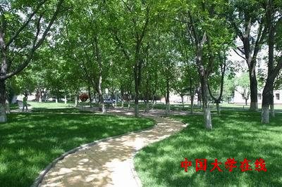 中国收费最狠的大学 <a href='/Gaokao/College/Details/GBBK0814'>中央戏剧学院</a>位居榜首