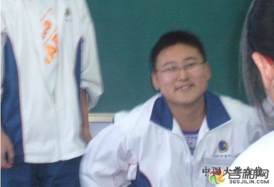 2012年吉林省理科状元亮相:一位萌又专的少年