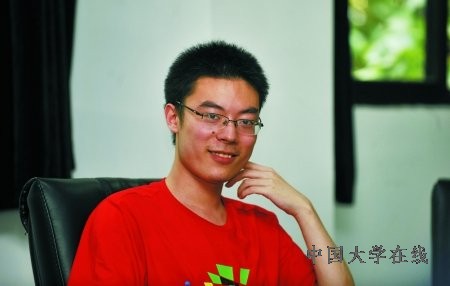重庆文理科状元：不上补习班作息有规律