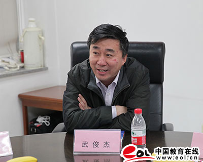 武俊杰：北京2014年高考试题将考基础考灵活考创新