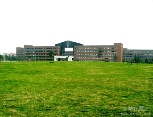 宁波大学
